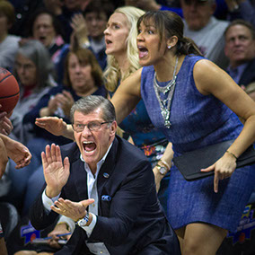 Award-winning pro sports photographer, Steven G. Smith Pictures. UConn sports photographer, Steven G. Smith©